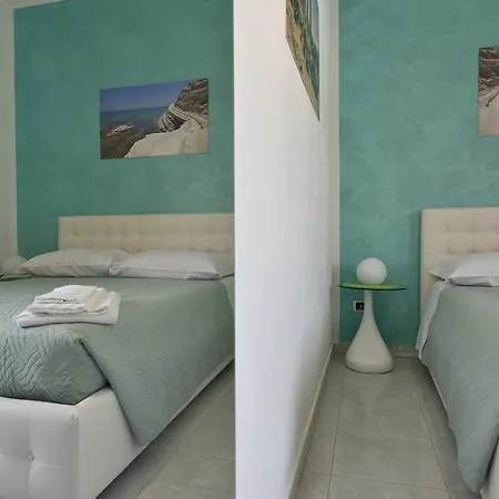 לינה וארוחת בוקר Elite