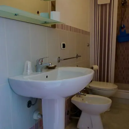 לינה וארוחת בוקר Elite אגריג'נטו