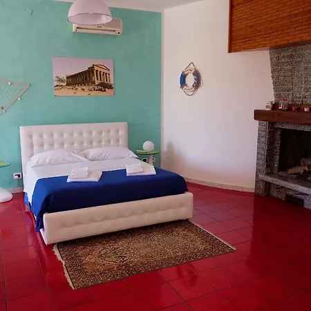 לינה וארוחת בוקר Elite 3*